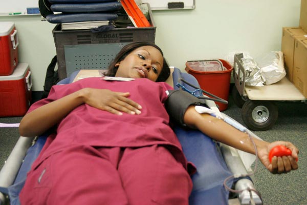 Donación voluntaria de sangre